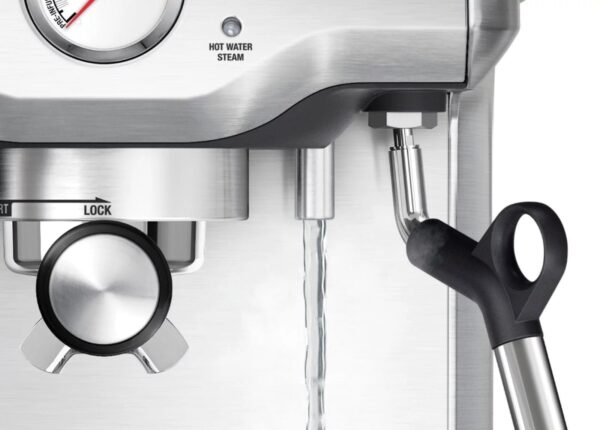 Breville – the Infuser Manual Espresso Machine with 15 bars of pressure, Milk Frother and Water filtration – Silver - Image 4