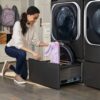 LG – SideKick 1.0 Cu. Ft. High-Efficiency Smart Top Load Pedestal Washer with 3-Motion Technology – Black steel - Image 6